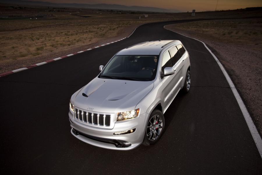  Jeep Grand Cherokee SRT8 2012 года  (фото 142 из 186)
